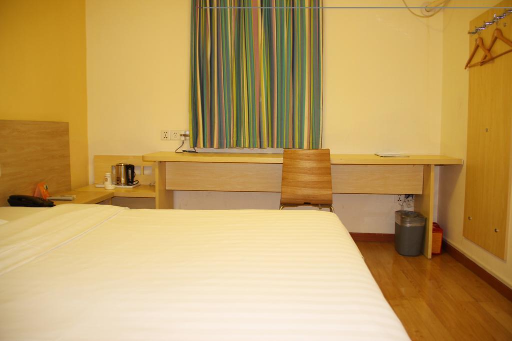 7Days Inn Wuhan Zongguan 客房 照片